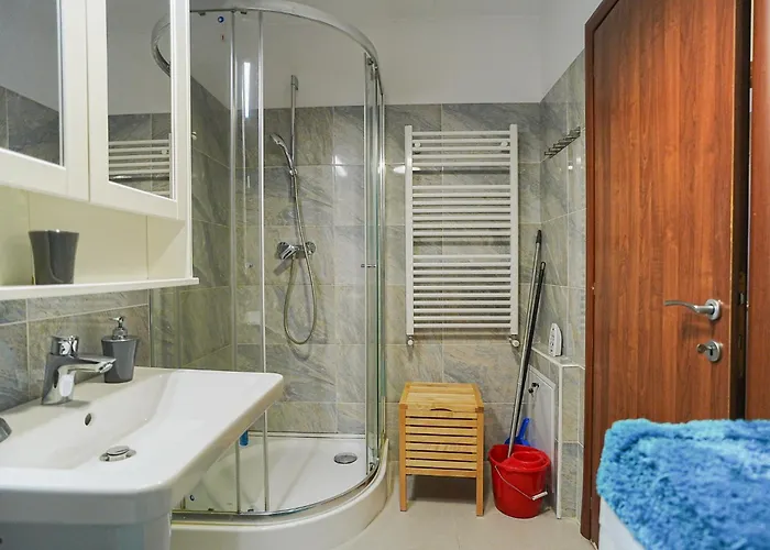 דירה Hideaway Near Parliament Building *