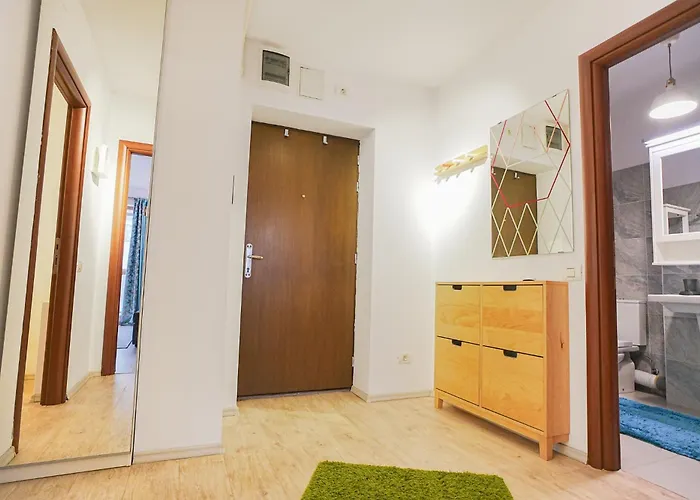 דירה Hideaway Near Parliament Building *