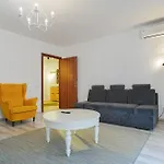 Hideaway Near Parliament Building Apartman