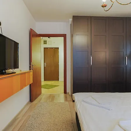 Hideaway Near Parliament Building Apartment Bucharest