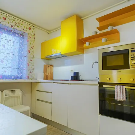 Hideaway Near Parliament Building Bukarest