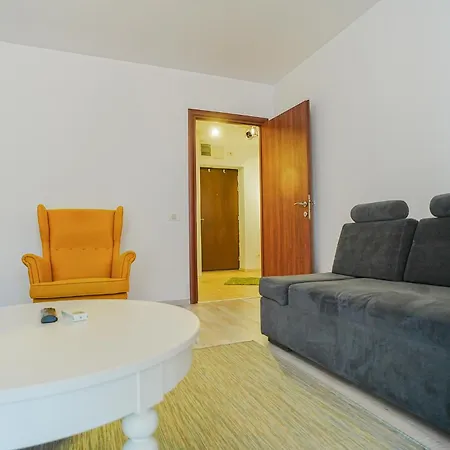 Hideaway Near Parliament Building Apartment *