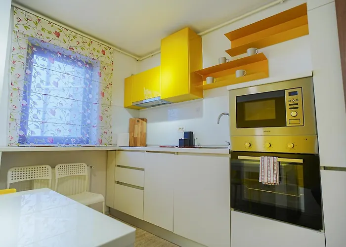 Hideaway Near Parliament Building Bucareste